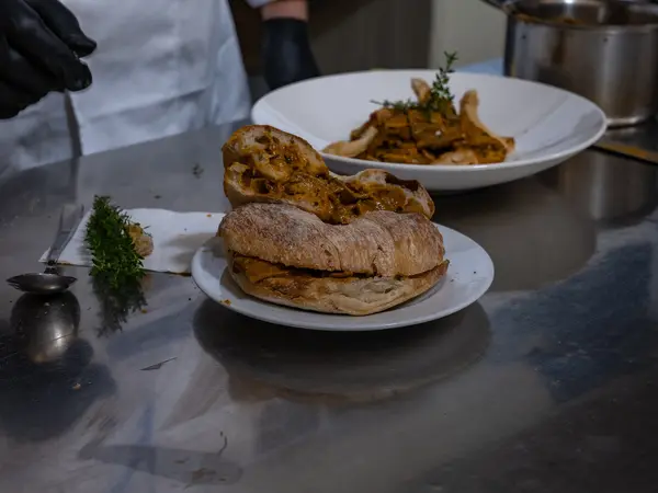 Show Cooking