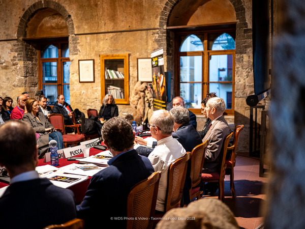 Taormina food expo 2023 - Convegno - Le professioni dell'Accoglienza turistica e la valorizzazione del territorio