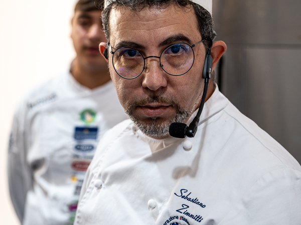 Taormina food expo 2023 - Cooking show - Sgombro in foglia di fico