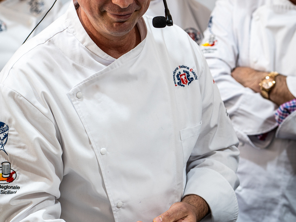 Taormina food expo 2023 - Cooking show - Costatina di maiale ripiena alla chiaramontana